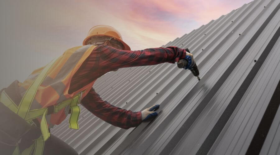 Professional gutter cleaning in Detroit, TX